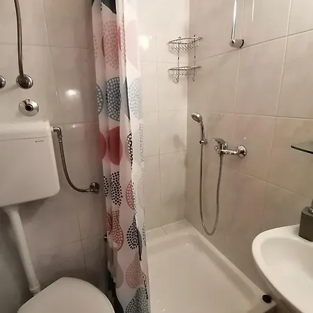 Apartment With Parking Space Igrane, Makarska - 24696