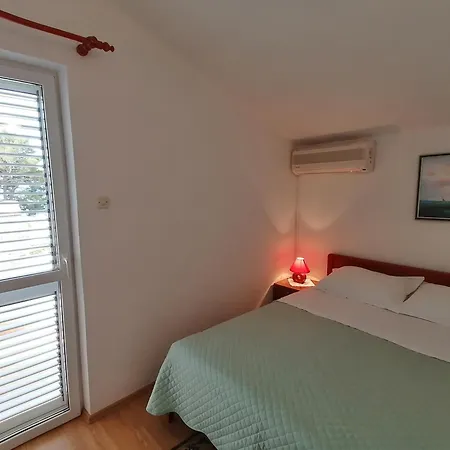 Apartment With Parking Space Igrane, Makarska - 24696 *